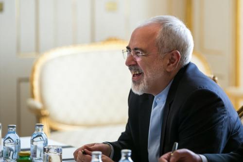 اشک و لبخند محمدجواد ظریف در زنده‌رود