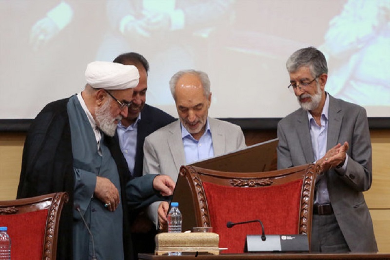 اقتصاد ایران اخلاق می خواهد/ باید بر تولید داخلی تکیه کنیم