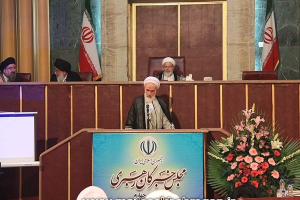 رسانه ملی خدمات نظام به اهل‌سنت را پوشش دهد