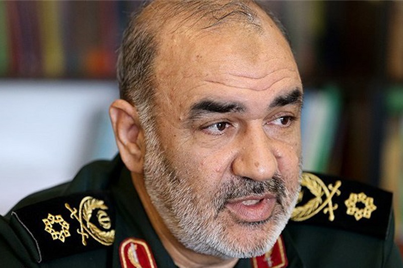 سردار سلامی از گردان‌های حاضر در رزمایش اقتدار ثارالله سان دید