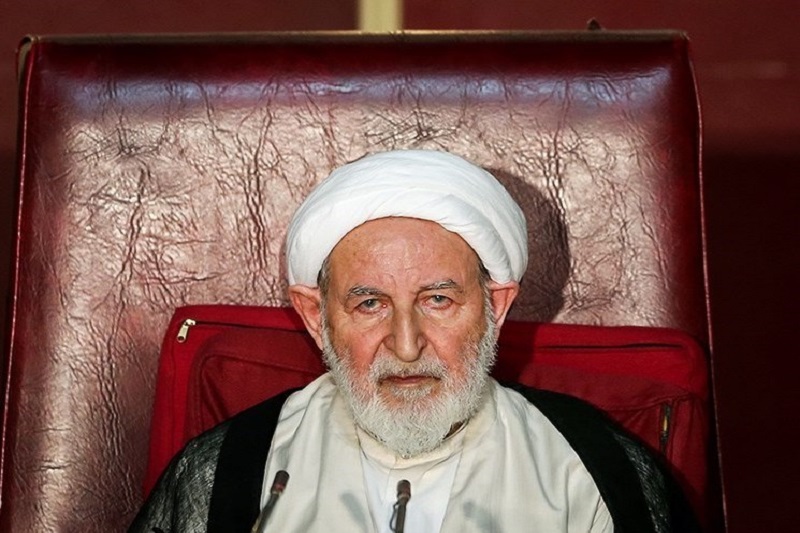 برخی تئاترها و جشن‌هایی که برگزار می‌شود قابل توجیه نیست/ آیا مسئولان خبر ندارند؟!