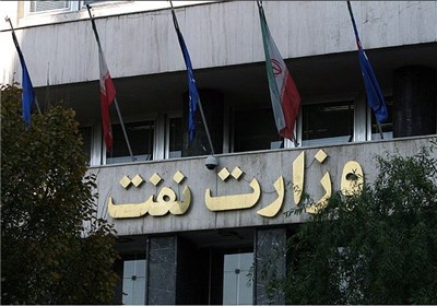 تخلف وزارت نفت در ترکیب روزانه ۹۰۰هزار ریفرمیت با بنزین داخلی 