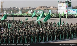 هشدار فرمانده سپاه به آمریکایی‌ها: دست متجاوز را قطع می‌کنیم