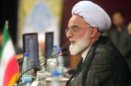 مجلس خبرگان ستون فقرات ملت است/ تحت تاثیر کلیشه‌های غرب نباشیم