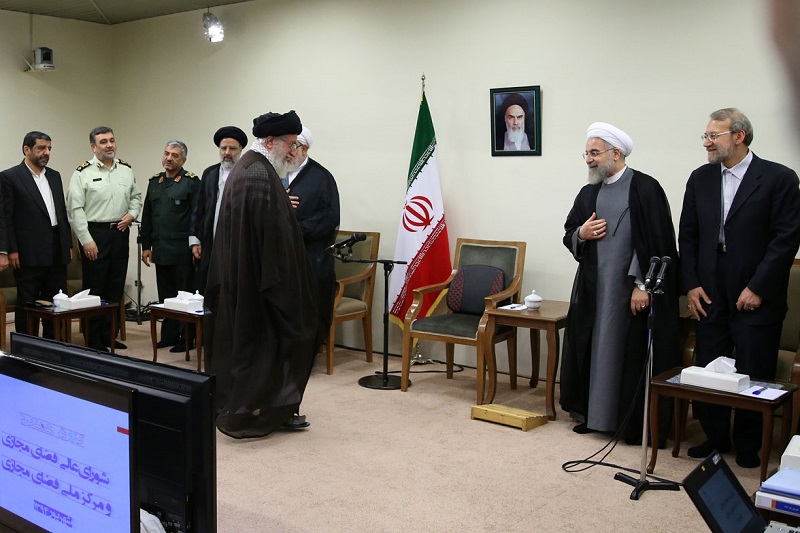 از نوع برخورد رهبری دریافتم که فرمایشات ایشان از نصیحت و ارشاد گذشته است 