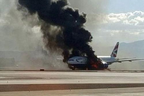 آتش‌سوزی هواپیمای انگلیسی در لاس‌وگاس+عکس