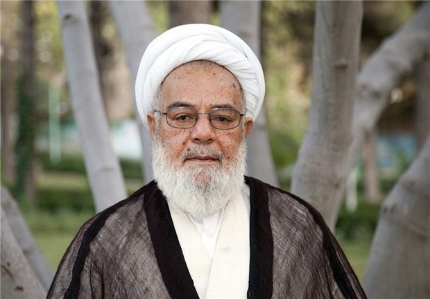کسانی که جوانان انقلابی را می‌کوبند آمریکایی‌های داخلی هستند