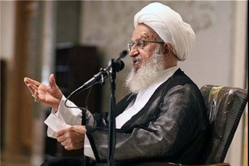 آیت‌الله مکارم‌شیرازی: دموکراسی وارداتی، دروغ جدید غربی‌ها است