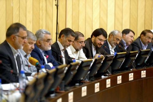 کمیسیون برجام باید کم‌کاری مذاکره‌کنندگان در لغو تحریم‌ها را جبران کند