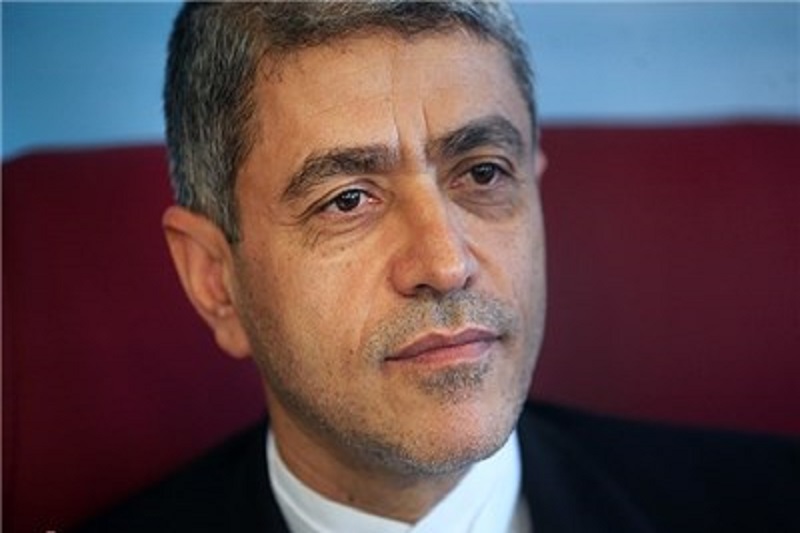 وزیر اقتصاد دچار عارضه قلبی شد