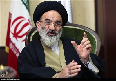 رایزنی با آیات مصباح، یزدی و موحدی کرمانی برای نظارت بر فعالیت‌های انتخاباتی اصولگرایان 