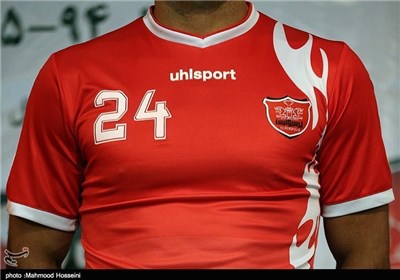 پرسپولیس نمی‌تواند اسپانسر جدید بگیرد 