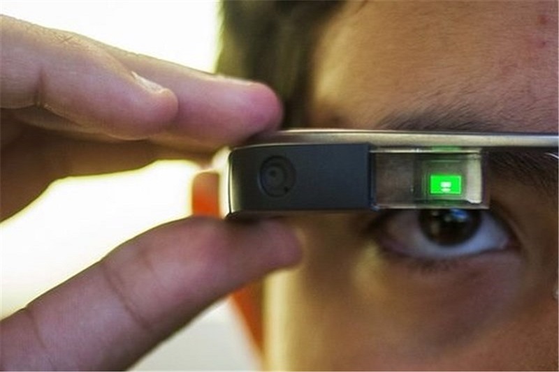 گوگل هدست عینکی هولوگرافیکی می سازد