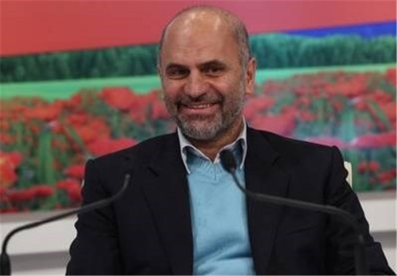 اشتباهات فاحش در حال وقوع؛ دولت به‌جای فشار بر مردم هزینه‌ خود را کم کند 