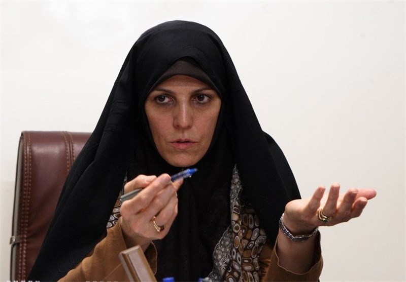 پاسخ مولاوردی به انتقادات مراجع تقلید درباره موضوع تغییر قانون خروج زنان از کشور 