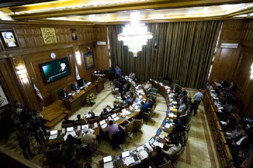 تصمیم جنجالی مجلس برای شوراها/ابهام در اجرای طرح LEZ
