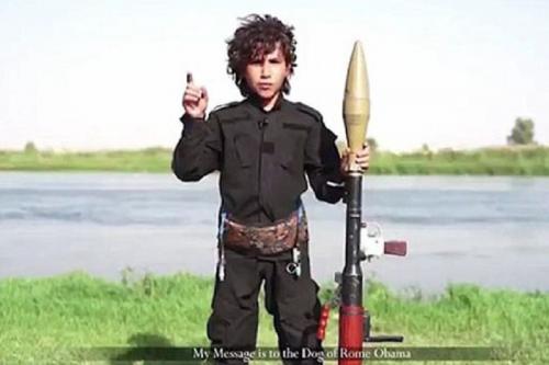 ابوبکر البغدادی فرار کرد/ نوجوان داعشی: اوباما! گردنت را می‌زنم+ تصاویر 