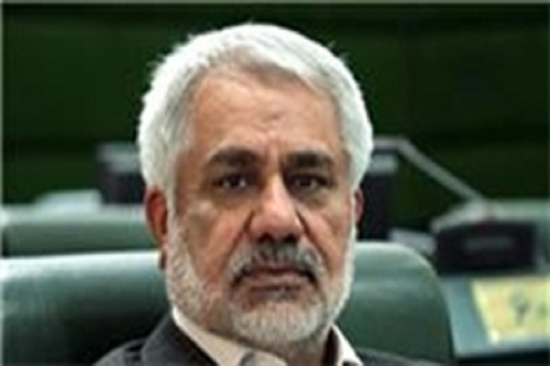 رکود در حال تبدیل به بحران است/ اقتصاددانان دولت قادر به کنترل رکود نیستند