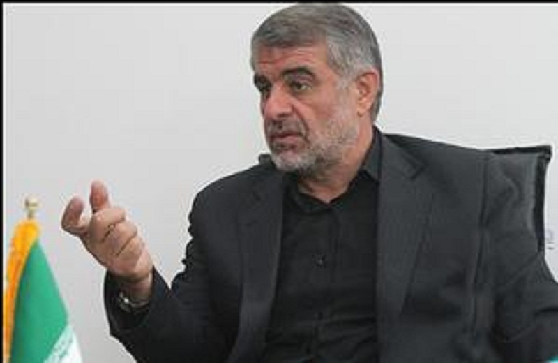 مذاکره با آمریکا از لحاظ معنوی و مادی هیچ ارزشی ندارد/ ساده اندیشان تصور می کنند می توان با آمریکا مذاکره کرد