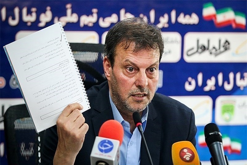 اسدی: من هم جای خاکپور بودم با این شرایط قرارداد امضا نمی‌کردم