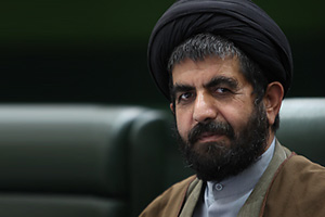 ناخرسندی رهبر انقلاب از روند اجرای اقتصاد مقاومتی/دشمن در جنگ اقتصادی علیه ملت ایران جدی است