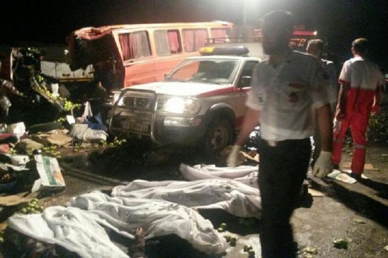 وضعیت مجروحان تصادف جاده قم - تهران وخیم است
