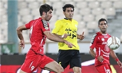 فال حافظ پرسپولیس، حضور دایی در شهر بافرهنگ‌ها و مانع فولادی سپاهان