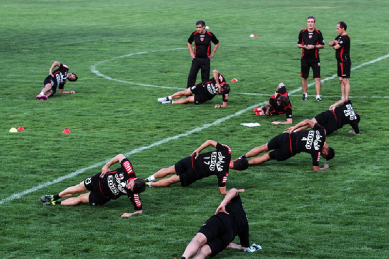 مربی تیم فوتبال پرسپولیس ایران را ترک کرد