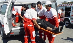 انتقال مسمومان فریزی با بالگرد به بیرجند / ساندویچ آلوده علت مسمومیت اعلام شد