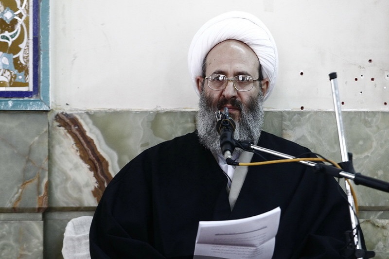 منویات مقام معظم رهبری درمورد نفوذ آمریکا نصب العین مسئولان باشد