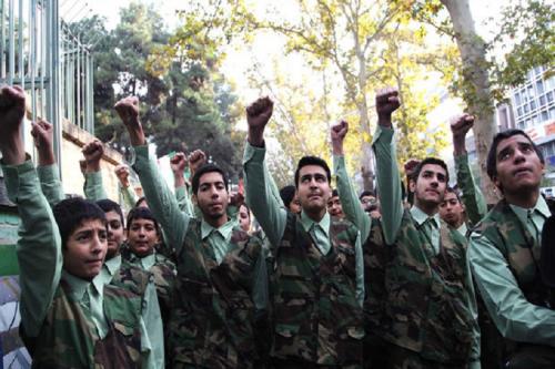 عکس:راهپیمایی یوم الله ۱۳ آبان در تهران