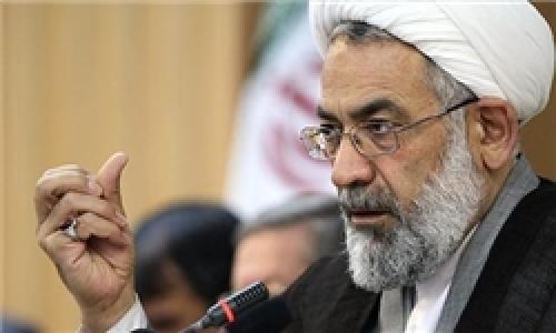جلوی منکرات اداری گرفته شود
