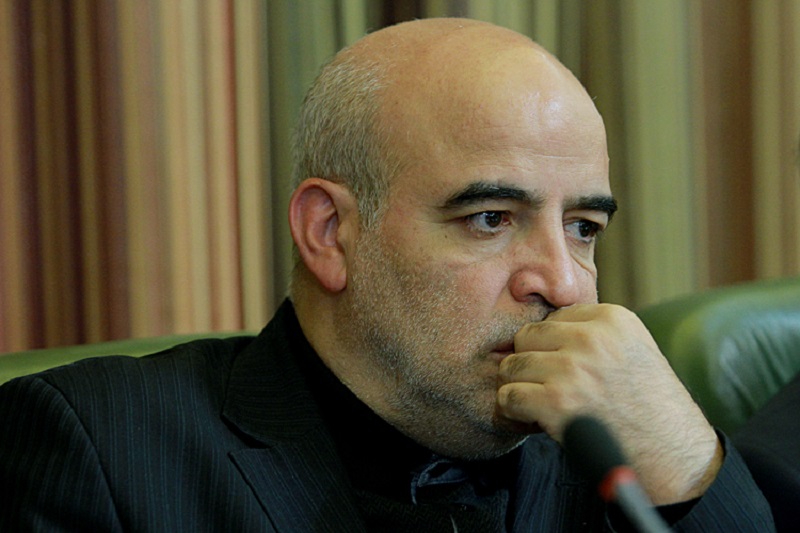 تابلوی «داستان یک پرچم» جنایت‌های آمریکا را در منطقه یادآوری می‌کند/ برخی دشمنی ملت با آمریکا را فراموش کرده اند