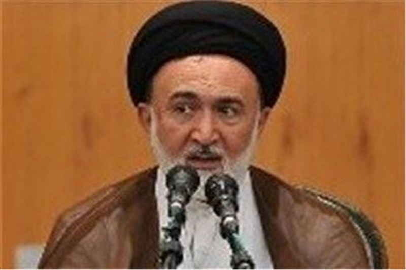 مقصران حادثه منا باید پاسخگو باشند و دیه بپردازند