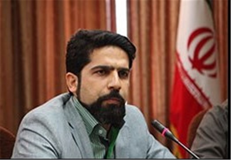 انتقاد دبیر ستاد برگزاری هفته کتاب از دولتی شدن هفته کتاب جمهوری اسلامی ایران 