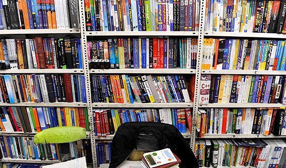  کتاب‌هایی که در پاییز بی‌رونقِ کتاب بهتر فروختند