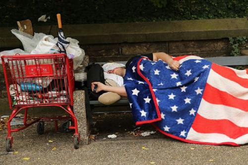 70 درصد درآمد قشر کم درآمد آمریکا صرف کرایه خانه می‌شود/ یک چهارم بی‌خانمان‌های آمریکا کودکان زیر 18 سالند/ رشد 85درصدی چادرخواب‌های لس‌آنجلس 