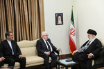 Leader receives Iraqi president 