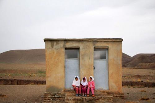 خانه‌نشینی معلم روستایی پس از ۷ سال/ مدرسه چمرکوه تعطیل شد