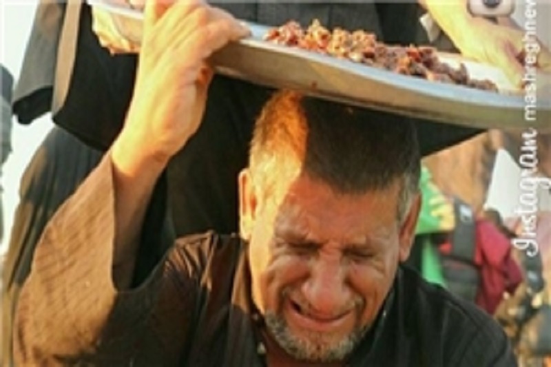 طبخ روزانه ۲۰ هزار قرص نان توسط موکب‌های اوقاف در کربلا/ حضور ۲ هزار مبلغ در مسیر زائران اربعین