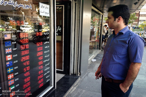رکورد تاریخی قیمت دلار شکست/ احتمال شکل‌گیری بازار هیجانی