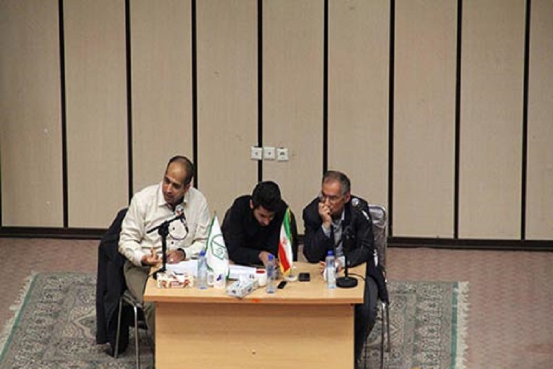 زیباکلام: آمریکاستیزی از اهداف انقلاب نبود/ آقای زیباکلام می‌خواهد از برجام این نتیجه را بگیرد که برویم به بغل آمریکا +حاشیه‌ها