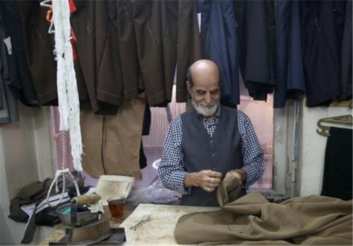 چه‌کسی لباس سیاستمداران ایرانی را می‌دوزد؟