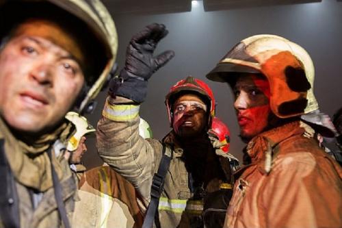 عکس:آتش‌ سوزی در مجتمع کامپیوتر «پارسیان»