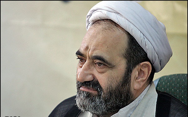 بکار گیری صفت "رحمت‌الله‌واسعه" برای امام‌حسین (ع) نشان دهنده چیست؟/آرمان‌خواهی واقعه عاشورا روز به روز بیشتر می‌شود