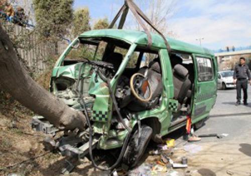 واژگونی مرگبار تاکسی زائران در جاده قم - تهران/7 تن کشته و مجروح شدند 