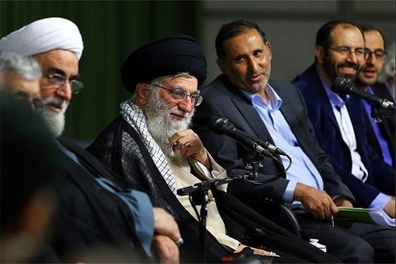 تشکیل بانک جامع صوتی از جلسات شعرخوانی در محضر رهبر انقلاب برای نابینایان
