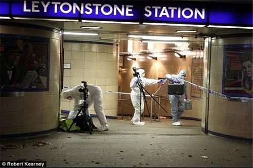 چاقوکشی یک داعشی در متروی لندن + عکس