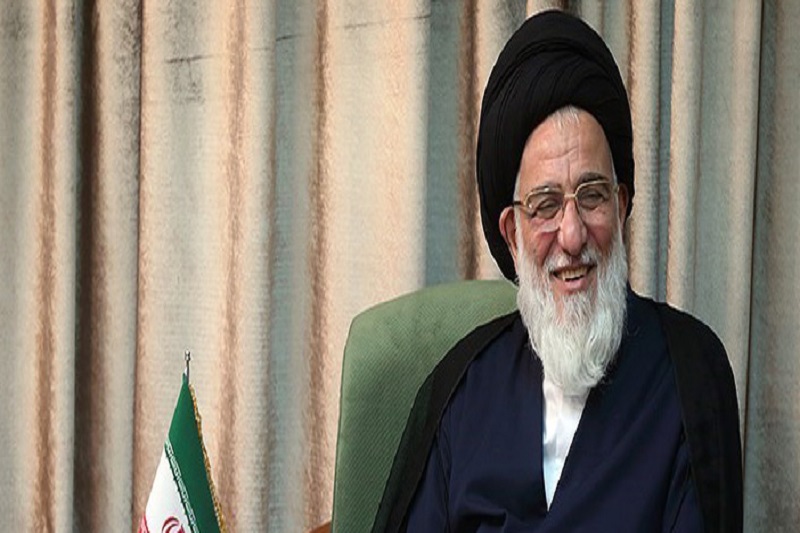 توان روحی و تصرف امام در همه امور حیرت‌انگیز بود/ آیت‌الله خامنه‌ای انصافاً ذخیره الهی‌است؛ همه باید قدر این نعمت را بدانند/ اظهارنظر جالب آیت‌الله صدر پس از شنیدن خبر پیروزی انقلاب اسلامی 