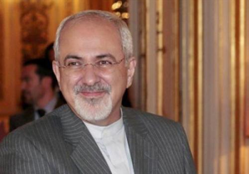 ظریف: احمدی‌ نژاد بزرگ‌ ترین لطف تاریخی را در حق من انجام داد/ مجتهد نیستم، مجری‌ام 